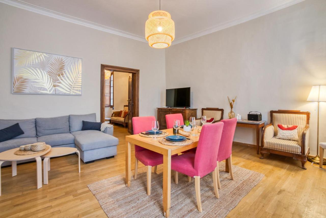 Superbe 95m2 Proche Arenes- Parking Offert * Nîmes